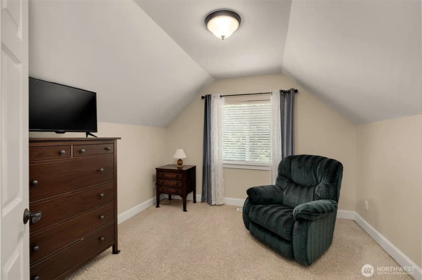 Property photo for 26011 147th Place Se, Kent photo 20