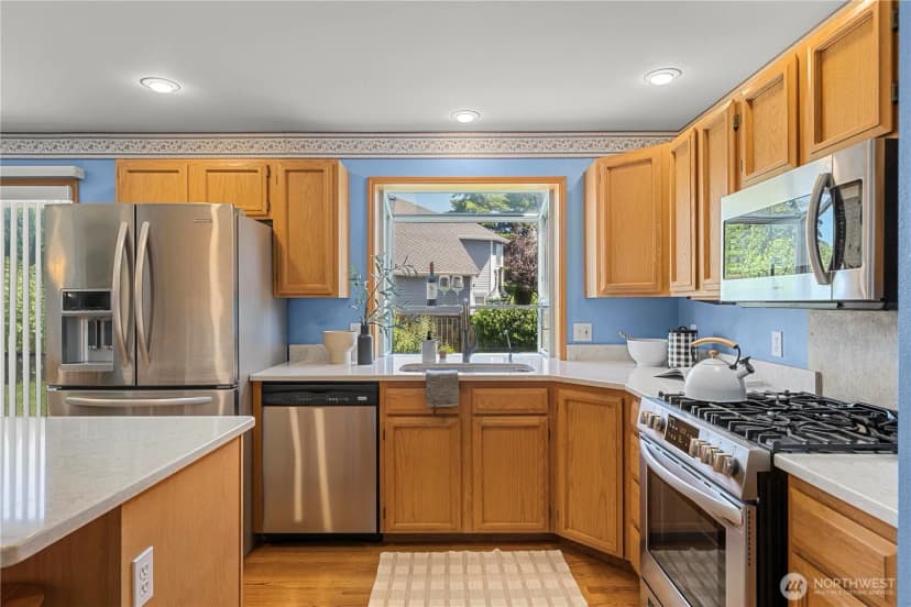 Property photo for 34656 10th Pl Sw, Federal Way photo 11