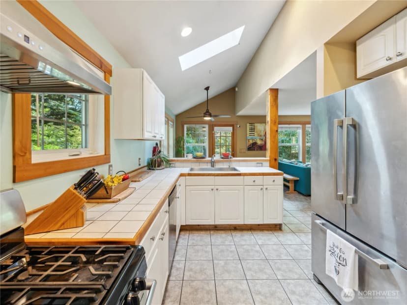 Property photo for 7683 Hideaway Lane, Anacortes photo 9