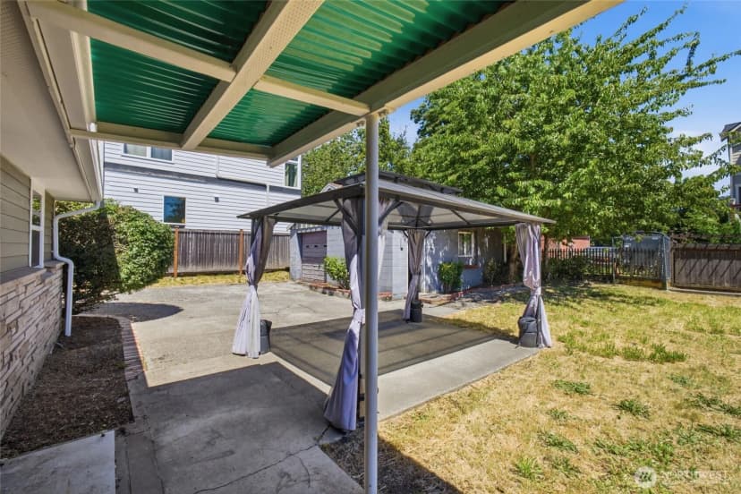 Property photo for 5968 44th Avenue S, Seattle photo 19