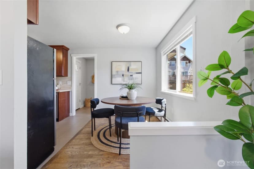 Property photo for 5968 44th Avenue S, Seattle photo 11