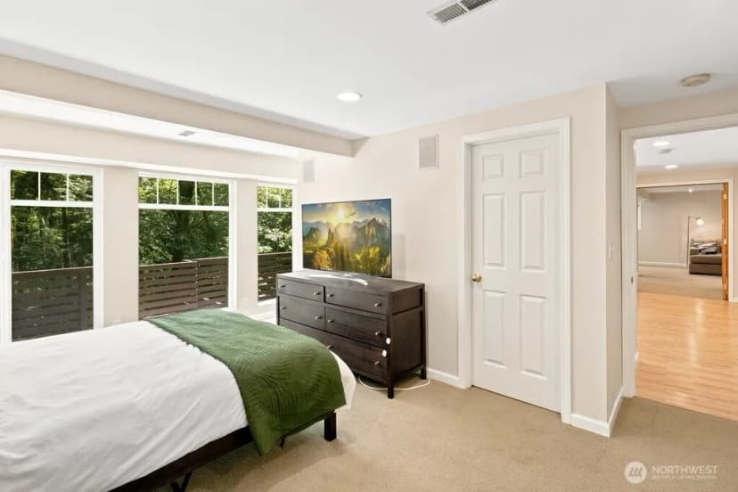 Property photo for 15936 76th Place Ne, Kenmore photo 26