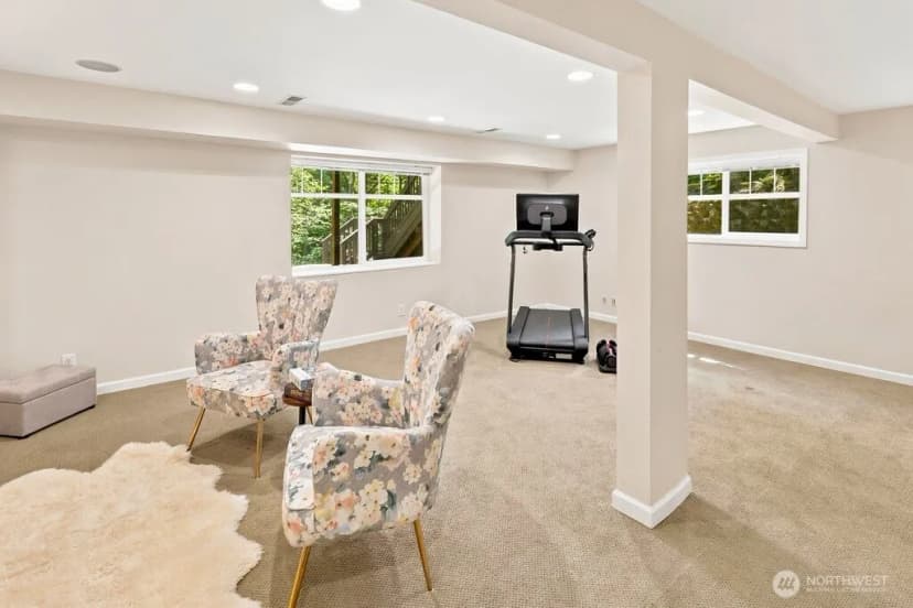 Property photo for 15936 76th Place Ne, Kenmore photo 32