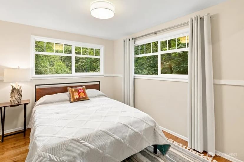 Property photo for 15936 76th Place Ne, Kenmore photo 13