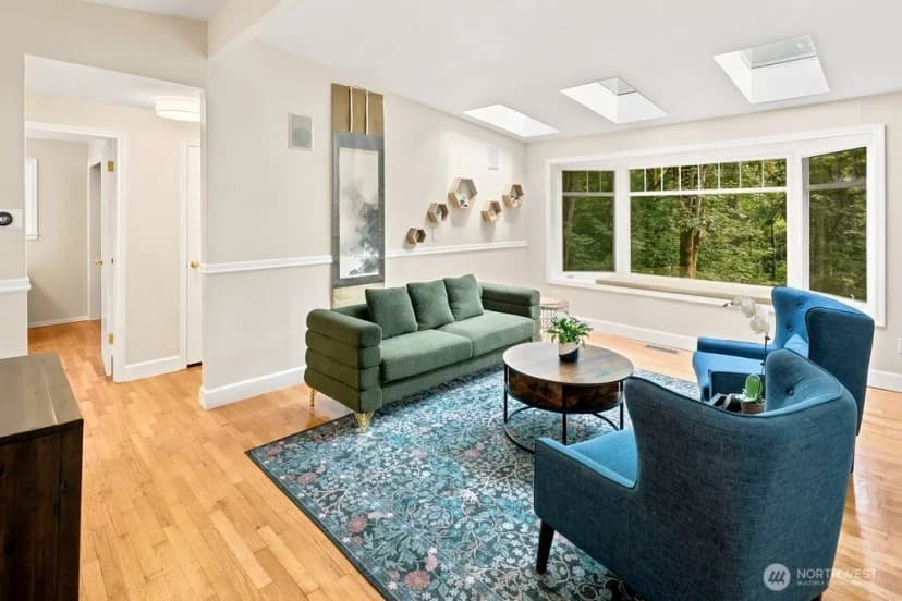 Property photo for 15936 76th Place Ne, Kenmore photo 4