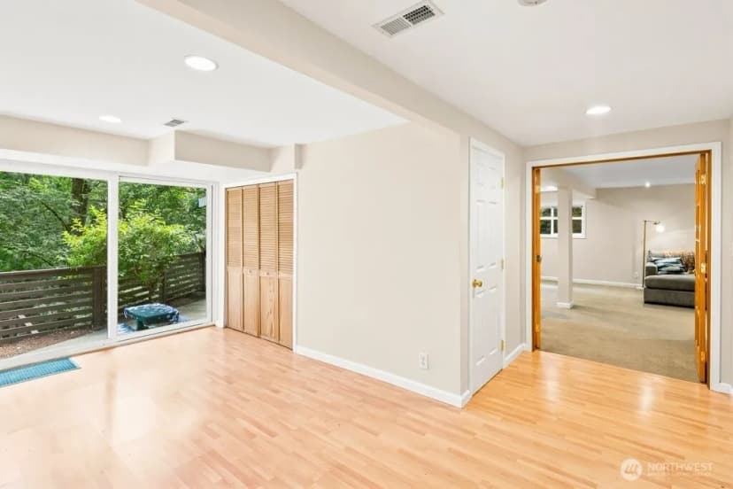 Property photo for 15936 76th Place Ne, Kenmore photo 30