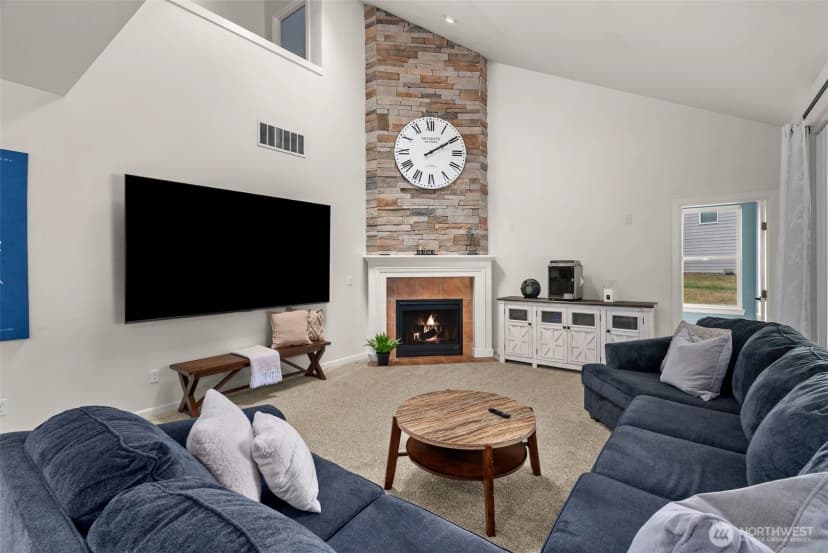 Property photo for 8010 Wenatchee Place Nw, Silverdale photo 17