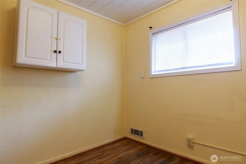 Property photo for 20411 56th Avenue W, Lynnwood photo 23