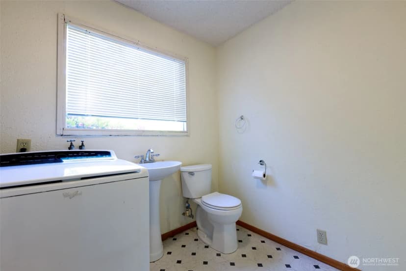 Property photo for 20411 56th Avenue W, Lynnwood photo 15