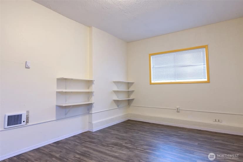 Property photo for 20411 56th Avenue W, Lynnwood photo 20