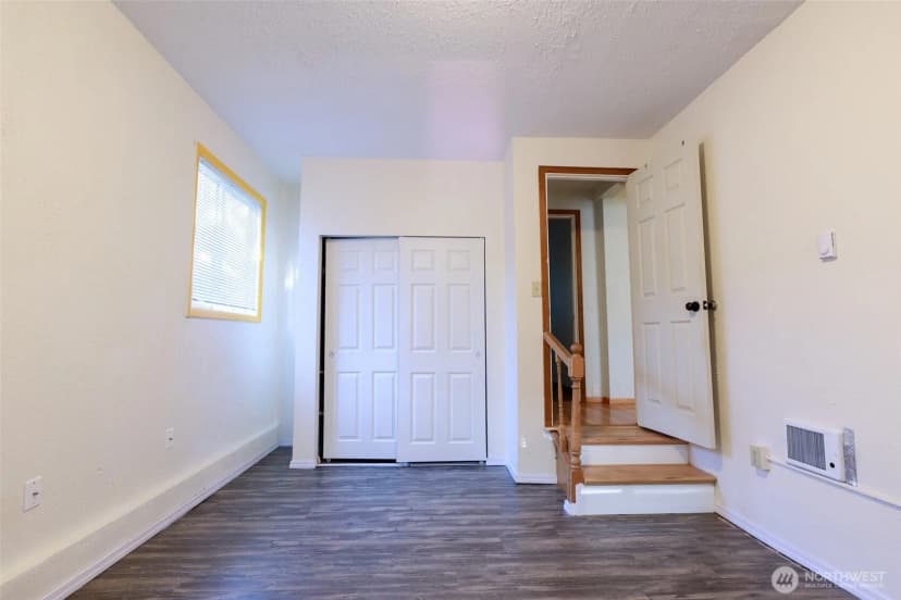 Property photo for 20411 56th Avenue W, Lynnwood photo 18