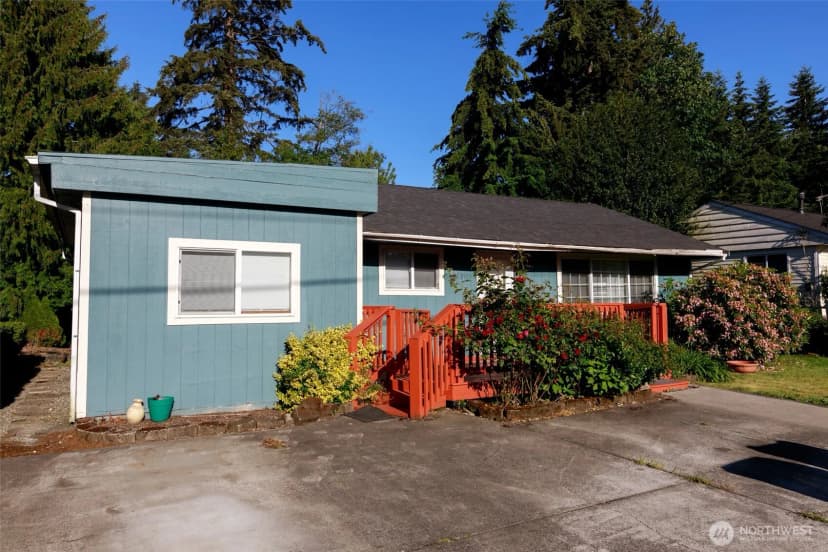 Property photo for 20411 56th Avenue W, Lynnwood photo 2
