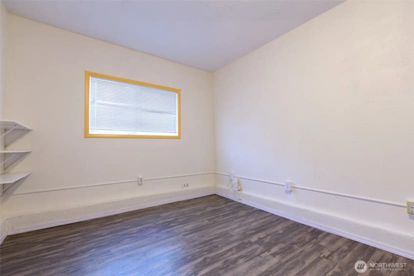 Property photo for 20411 56th Avenue W, Lynnwood photo 17