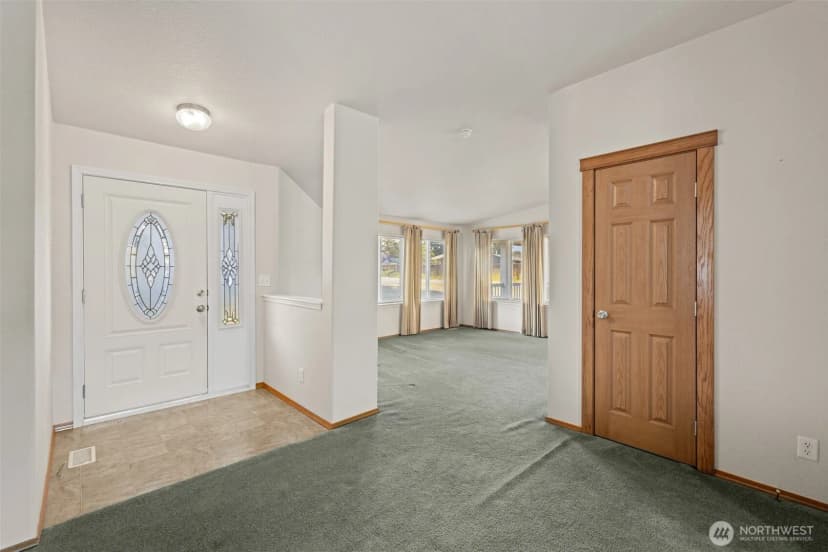 Property photo for 40 Marsden Road, Port Angeles photo 8