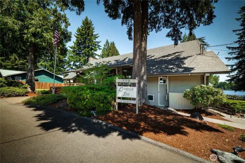 Property photo for 211 E Aycliffe Drive, Shelton photo 35