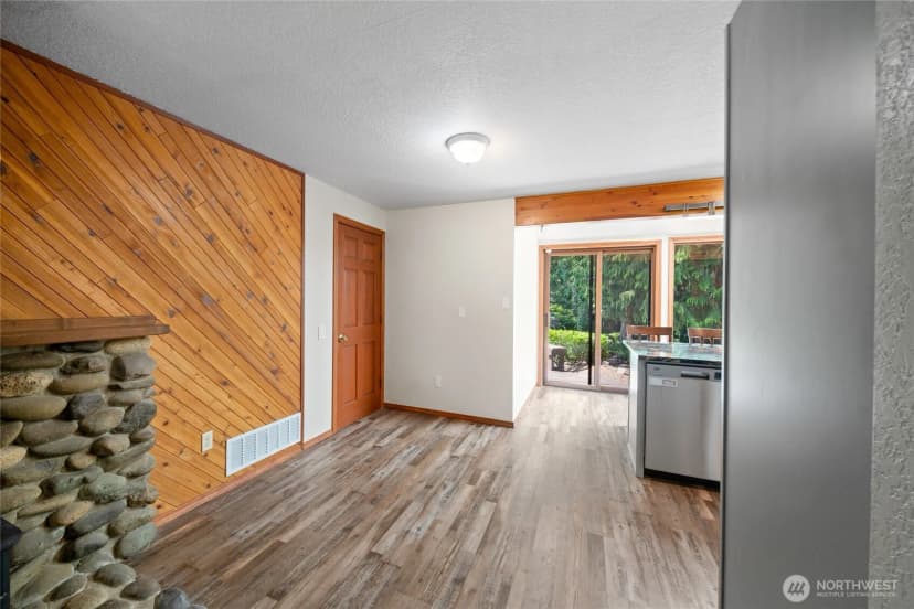 Property photo for 211 E Aycliffe Drive, Shelton photo 6