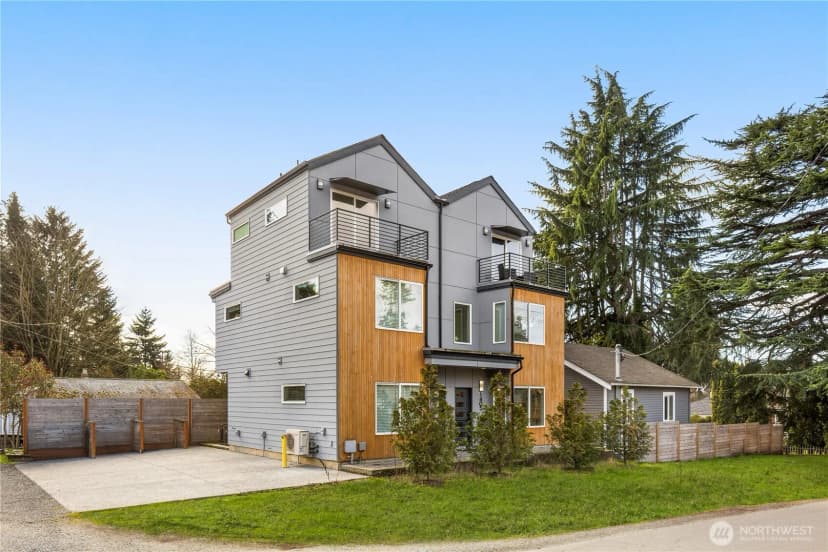Property photo for 1407 N 103rd Street, Seattle