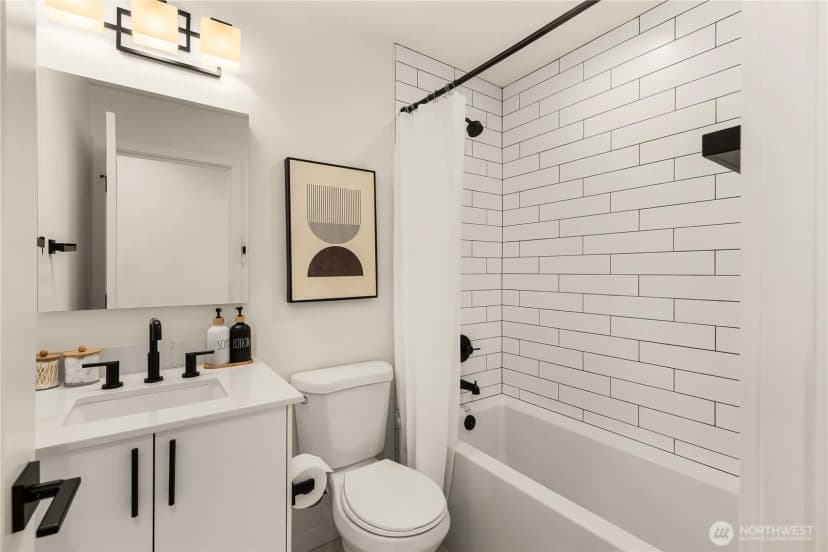 Property photo for 1407 N 103rd Street, Seattle photo 9