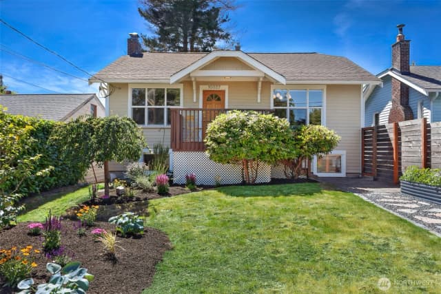 Property photo for 10327 Stone Avenue N, Seattle