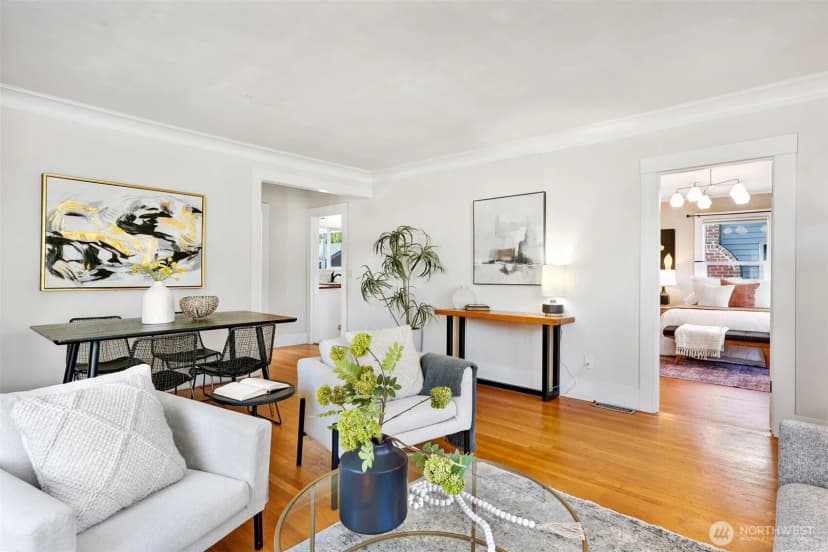 Property photo for 10327 Stone Avenue N, Seattle photo 6