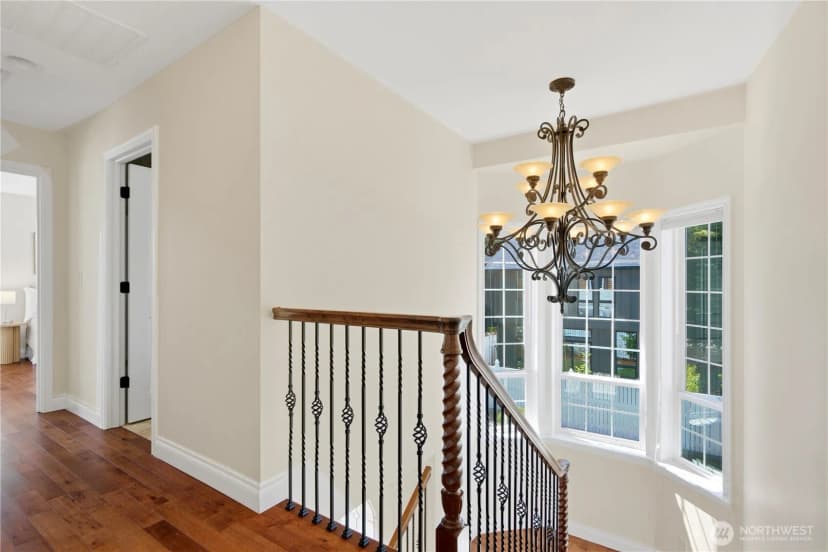 Property photo for 12832 Ne 70th Place, Kirkland photo 17