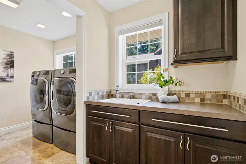 Property photo for 12832 Ne 70th Place, Kirkland photo 28