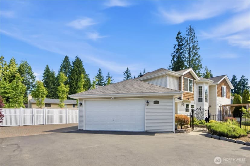 Property photo for 12832 Ne 70th Place, Kirkland photo 33