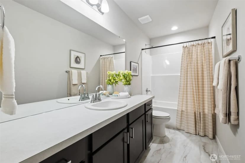 Property photo for 24515 111th Avenue Se, Kent photo 18