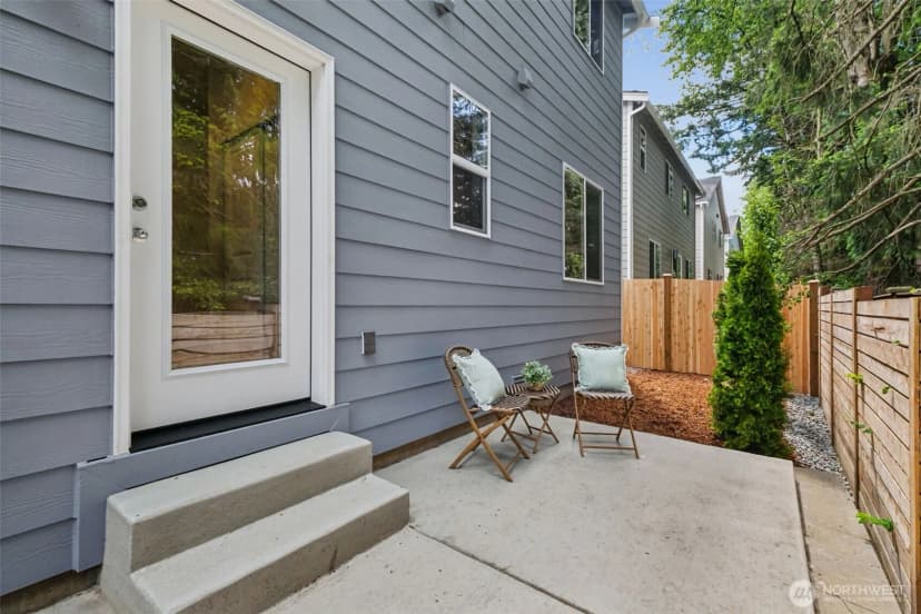 Property photo for 24515 111th Avenue Se, Kent photo 19