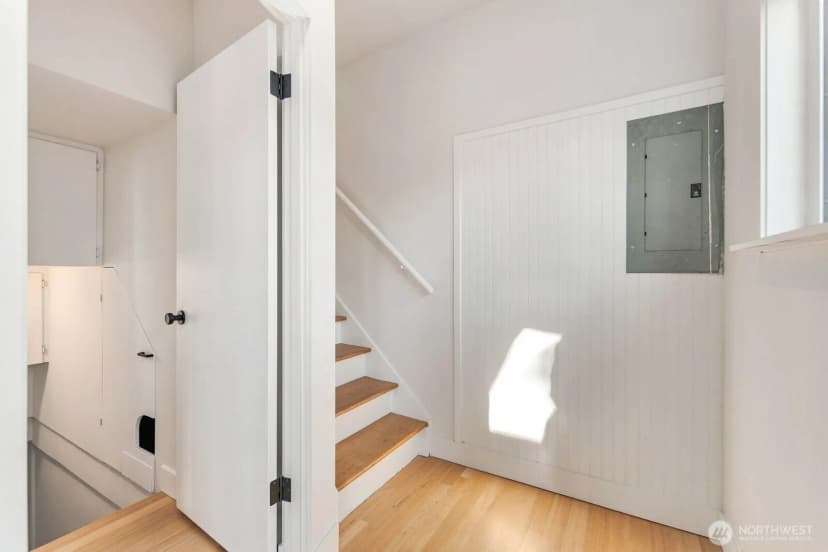 Property photo for 7706 32nd Avenue Nw, Seattle photo 15