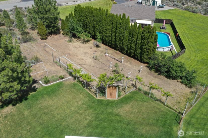 Property photo for 36 River Overlook Street, Omak photo 25