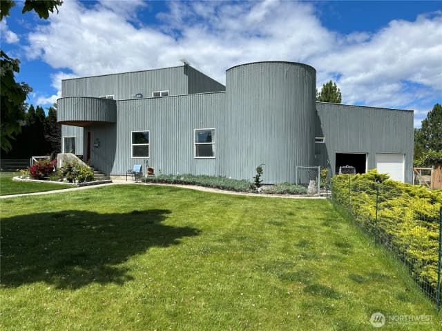 Property photo for 36 River Overlook Street, Omak