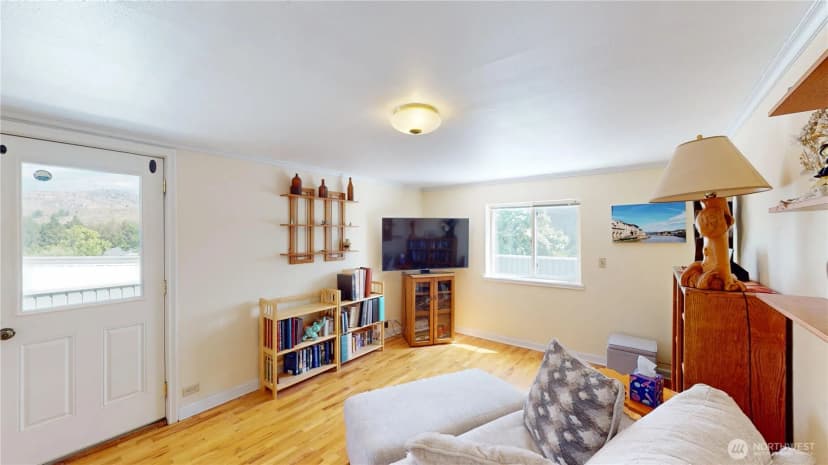 Property photo for 36 River Overlook Street, Omak photo 18