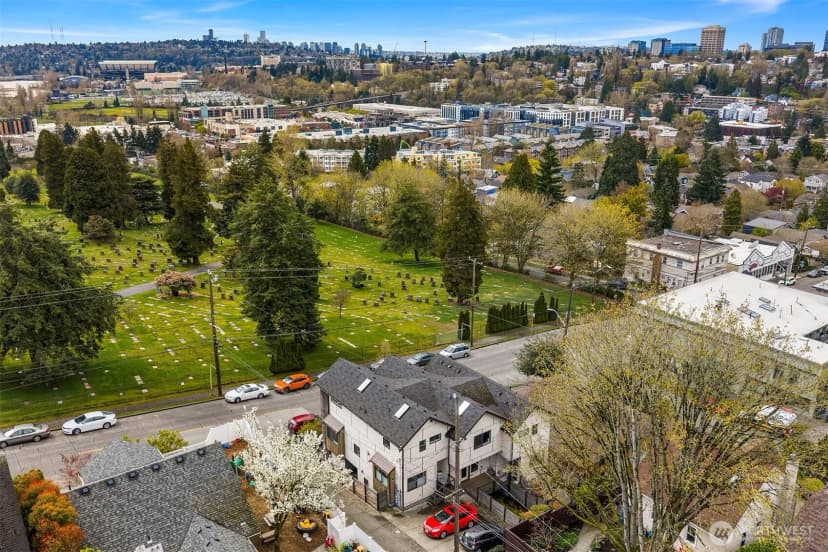 Property photo for 3010 Ne 55th Street, Seattle photo 26