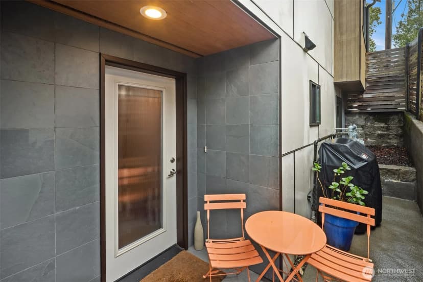 Property photo for 3010 Ne 55th Street, Seattle photo 19