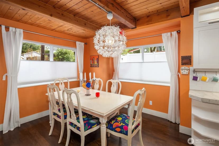 Property photo for 3010 Ne 55th Street, Seattle photo 5