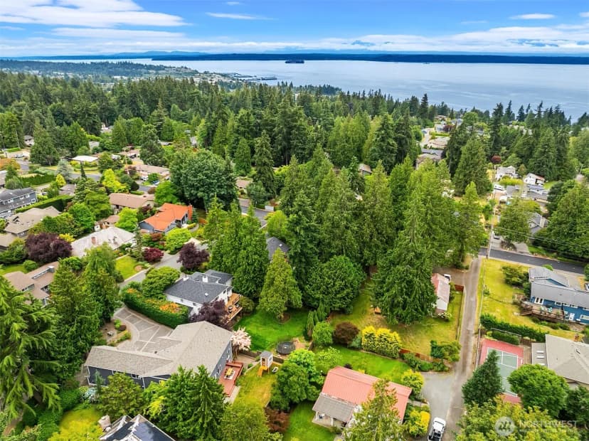 Property photo for 8703 191st Place Sw, Edmonds photo 37