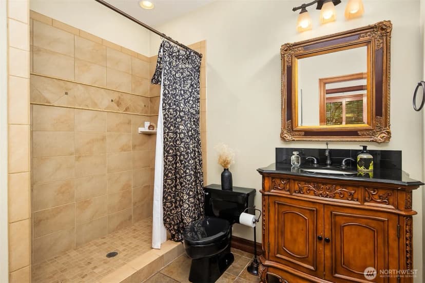 Property photo for 8703 191st Place Sw, Edmonds photo 18