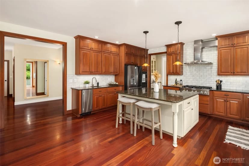 Property photo for 8703 191st Place Sw, Edmonds photo 11
