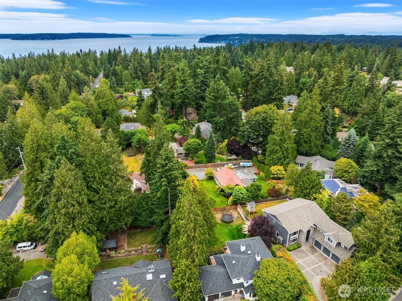 Property photo for 8703 191st Place Sw, Edmonds photo 38