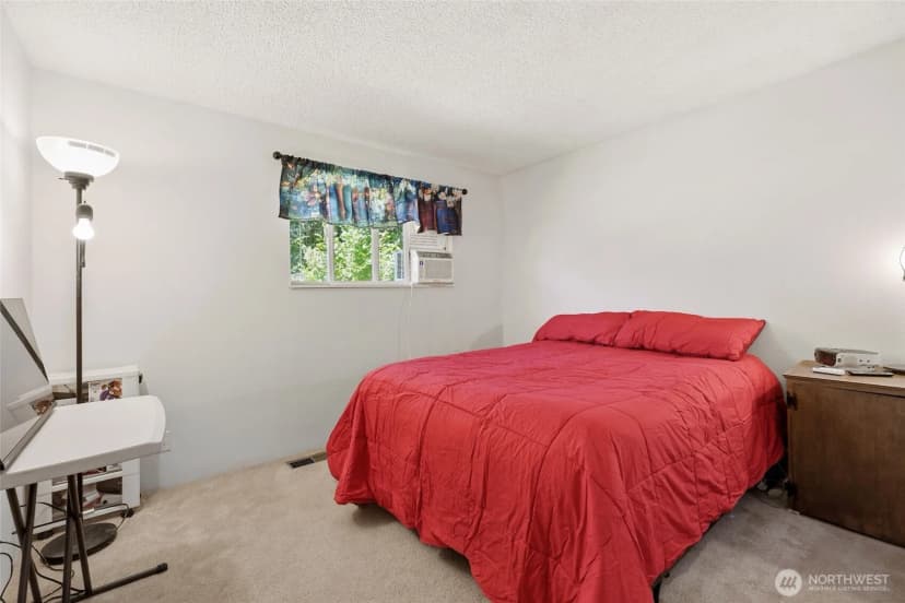 Property photo for 5743 39th Avenue Se, Lacey photo 16