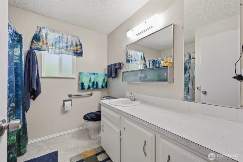 Property photo for 5743 39th Avenue Se, Lacey photo 15