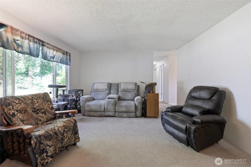 Property photo for 5743 39th Avenue Se, Lacey photo 6