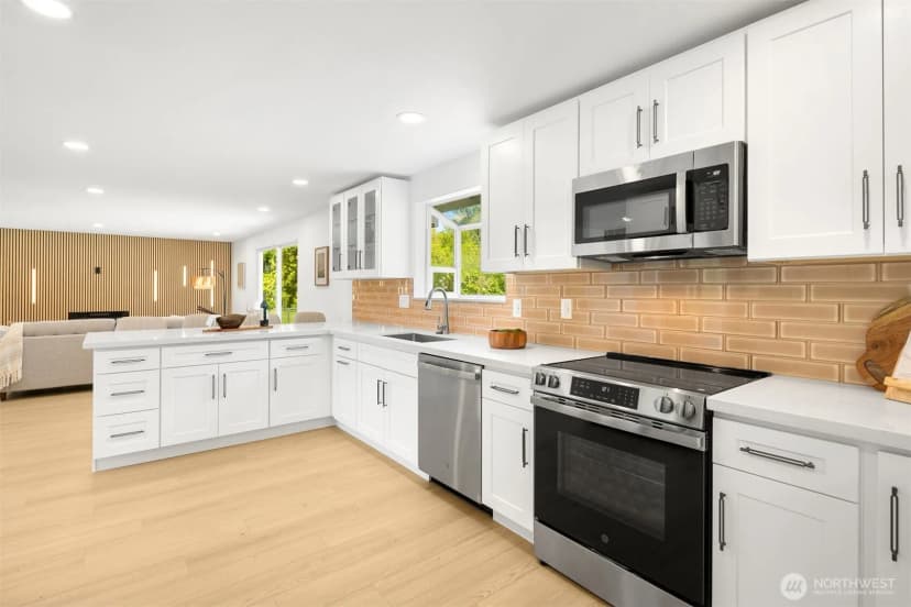 Property photo for 1816 Riverview Drive Ne, Auburn photo 8