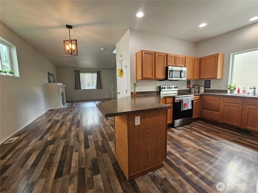 Property photo for 8712 Oslo Lane Ne, Lacey photo 12