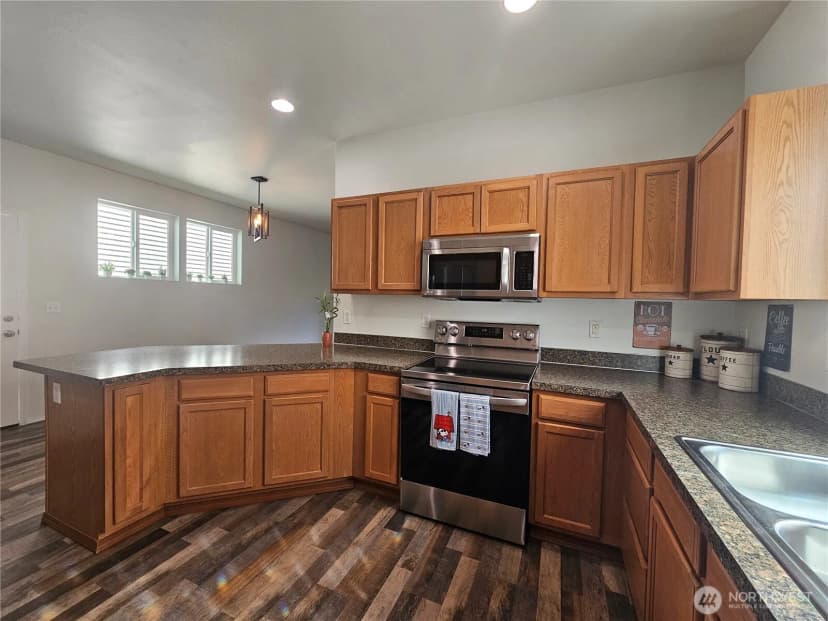 Property photo for 8712 Oslo Lane Ne, Lacey photo 10