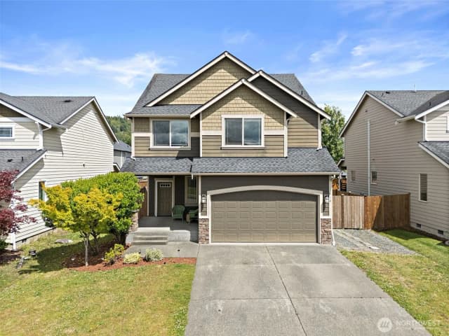 Property photo for 916 Boatman Avenue Nw, Orting
