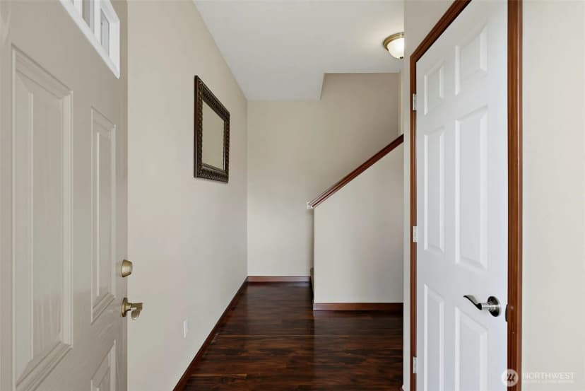 Property photo for 916 Boatman Avenue Nw, Orting photo 4