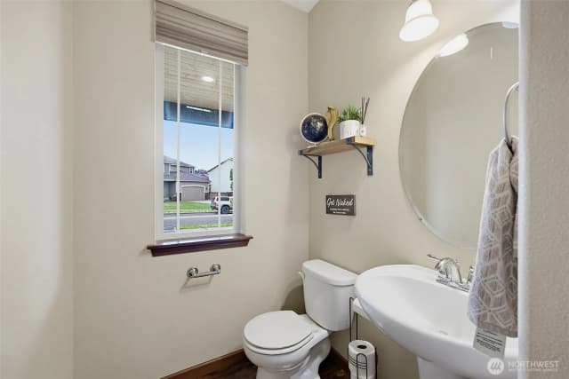 Property photo for 916 Boatman Avenue Nw, Orting photo 5