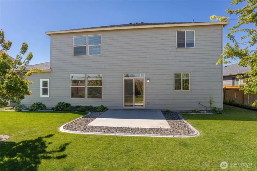 Property photo for 215 L Street Ne, Quincy photo 22